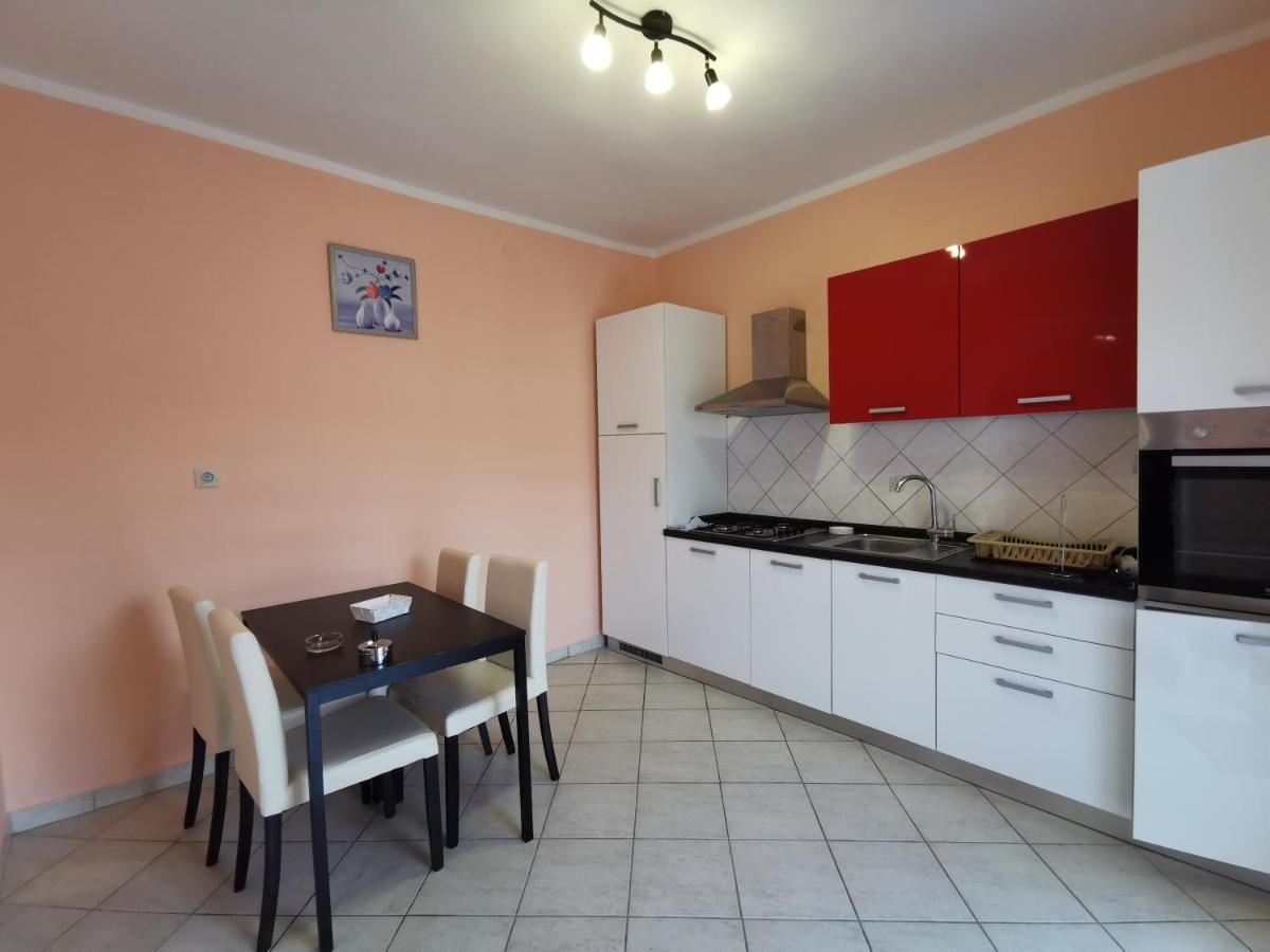 Апартаменти Apartman Pod Nehajem Сень Екстер'єр фото